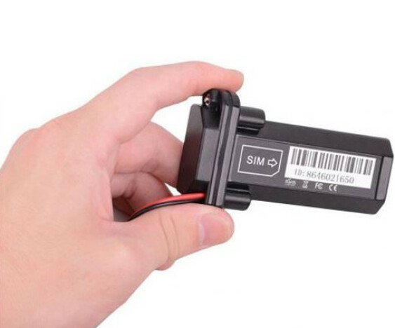 GPS Tracker Auto iUni GT02, Localizare si urmarire GPS, carcasa rezistenta la apa